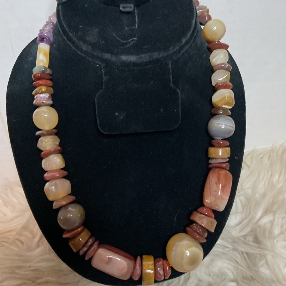 Vintage Gemstone carneluan and agate